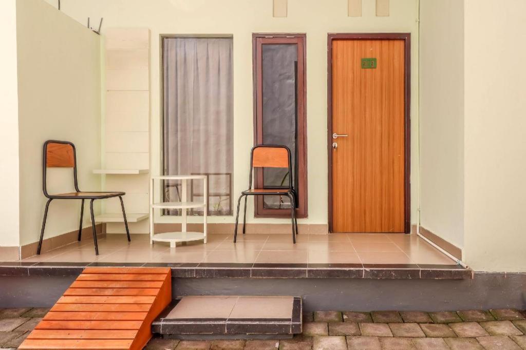 Oyo 1445 Jimbaran 12 Residence Exterior photo